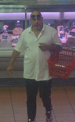 Photo of male suspect